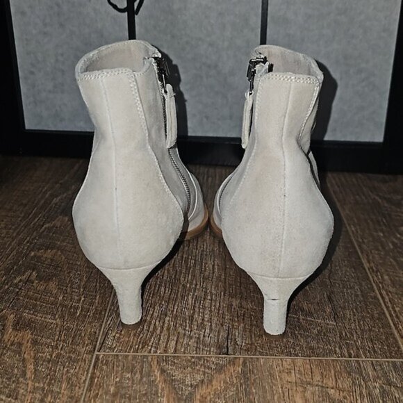 Aquatalia Italy Pointed Toe Ankle Zip Heels Size 5.5 - Picture 9 of 11
